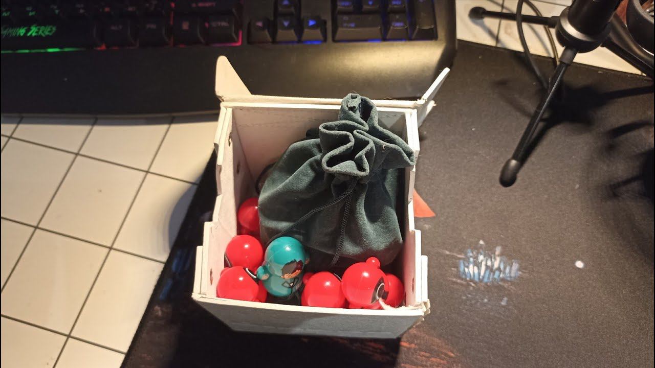 Нашёл ВЕЩИ из Игры в Кальмара! смотреть онлайн