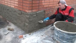Красивый угол на цоколе под камень.