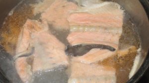 Уха из хребтов семги с шампиньонами