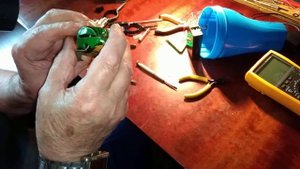 ЗАВОДНАЯ  ЛЯГУШКА СССР-КИТАЙ найденная на ПОМОЙКЕ....