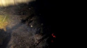 ЛЕСНОЙ ЛАГЕРЬ. Таёжный костер Нодья из трех бревен.  Ночевка зимой у костра. Бушкрафт #5