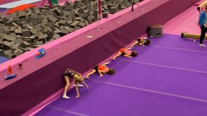 СЛОЖНАЯ ТРЕНИРОВКА ПО СПОРТИВНОЙ ГИМНАСТИКЕ