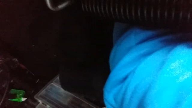 Запиратель лючка бензобака смотреть онлайн