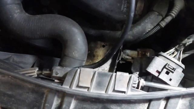 Audi A4 B8 Headlight Removal / Change Remove Headlights on a Audi A4 B8