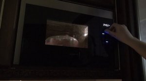 Как почистить крышку свч микроволновки и приготовить обед. Лайфхак для кухни.