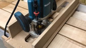 Ручной фрезер по дереву Makita RP2301FCX