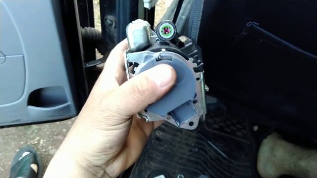 Заклинил ремень безопасности,приора.Причина. смотреть онлайн