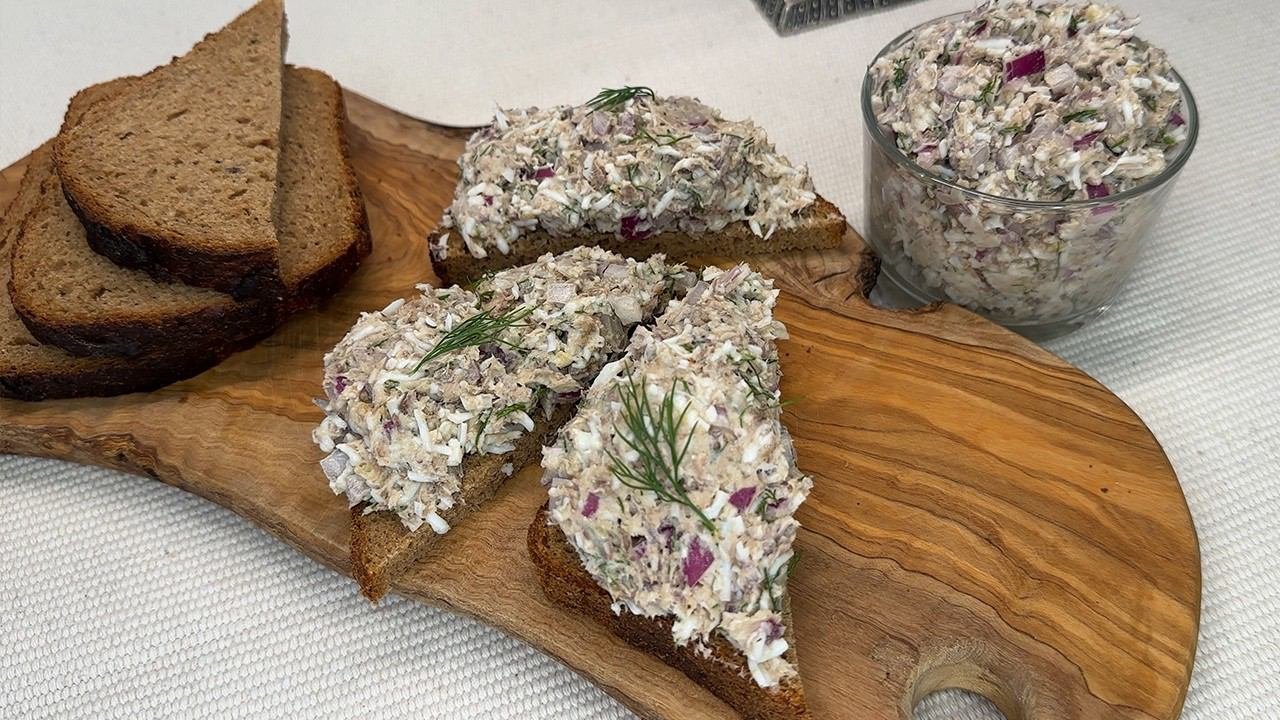 Вкуснейший паштет из сардин.