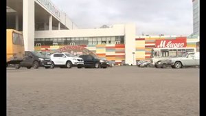 Маленькие девочки в больших машинах