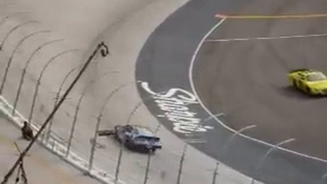 Nascar Bristol Motor Speedway Kevin Harvick 1st win as driver owner in Scotts Turf Builder 300