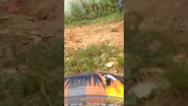 Запустил машинку на пульте управления смотреть онлайн