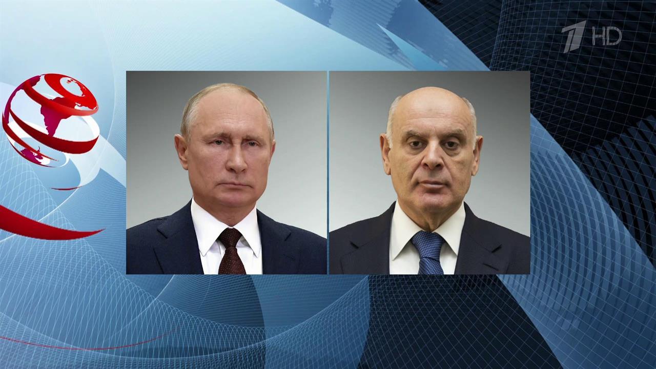 Владимир Путин поздравил главу Абхазии Аслана Бжанию с Днем победы и независимости