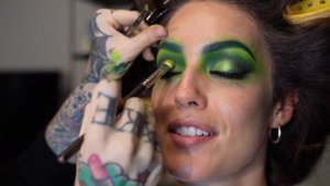 SHE-HULK TRANSFORMATION! Halloween Makeup Tutorial With Erin Parsons + Emily DiDonato