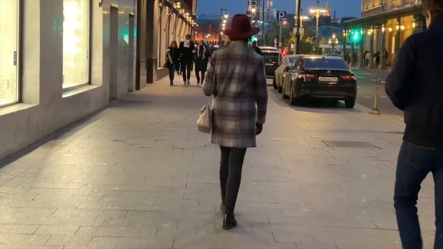 ОСЕННИЙ СТРИТСТАЙЛ В МОСКВЕ. 4 ПРИЕМА КАК ВЫГЛЯДЕТЬ СТИЛЬНО и АКТУАЛЬНО в ХОЛОДНОЕ ВРЕМЯ