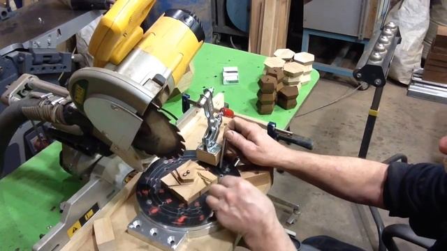 ""Карусель"" для запила многоугольников футбольного мяча на раскосе. смотреть онлайн