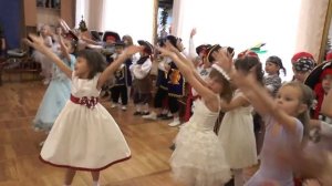 Новогодний утренник. Танец - Новогодний карнавал.