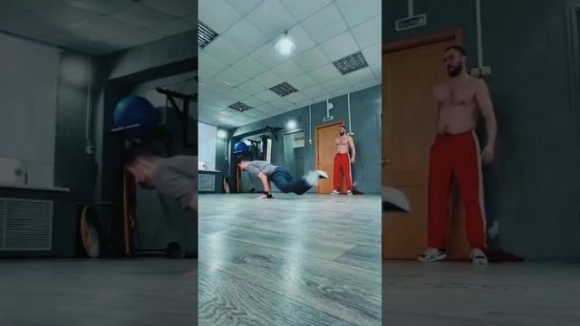 bboy Arsti  / NOFROM  /  КОМСОМОЛЬСК НА АМУРЕ @nofrom9224