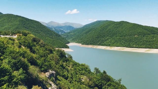 Грузия, жинвальское водохранилище 2020