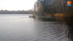 Катамаран из пластиковых бутылок:  хождение с мотором / Catamaran of plastic bottles: Having a ride