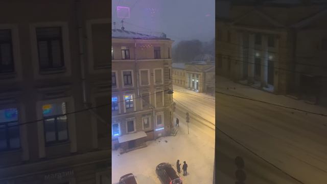 Кажется, март забыл, что он весна 😐 Лютый снегопад 🌨️