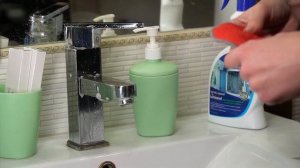 Эко Профессиональное Средство для чистки Душевых кабин и Сантехники От налета, ржавчины  OMINEREL