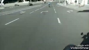 НА СКУТЕРЕ БЕЗ ПРАВ ПО ЦЕНТРУ ГОРОДА!