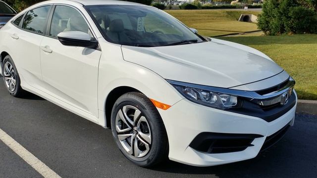 2017 Taffeta White Honda Civic 4D Sedan #6147 смотреть онлайн