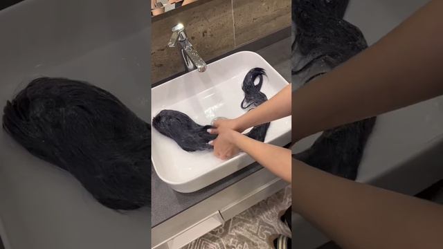 КАК УБРАТЬ БЛЕСК НА ПАРИКЕ #наруто #naruto #lifehacks #anime #аниме #парик #wig #tutorial #туториал смотреть онлайн