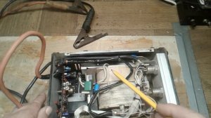 Импульс ЗП 02 з амперметром зарядки.