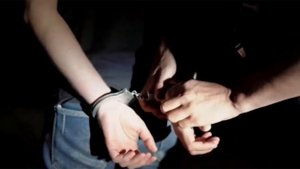 В Канаде отец девочки, решившей стать мальчиком, п...ешетку из-за того, что поделился своей историей