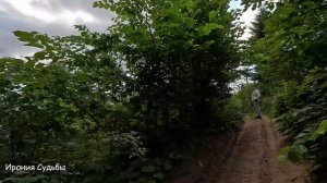 - Тошнит жить с тобой, дура деревенская! - муж бросил Катю ради богачки, но бывшая удивила...