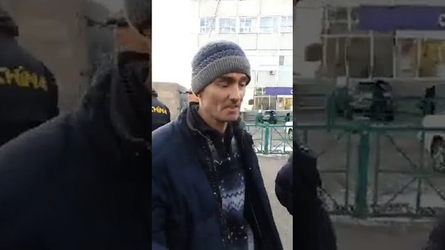 Аферист Свердлов продолжает БЕСпредел на МУП Ц.Рынок смотреть онлайн