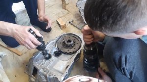 Лада Гранта сломалась коробка передач ишим запчасти.