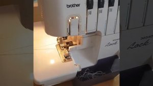 Как заправить оверлок