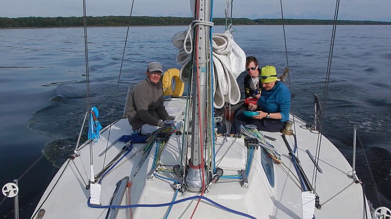 Мёртвая зыбь и обед на Рыбинке смотреть онлайн