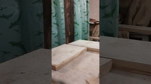 Делаю разделочные доски из дуба.Снимаю кромку с заготовок.