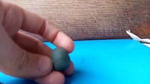 Как слепить противогаз из пластилина.!