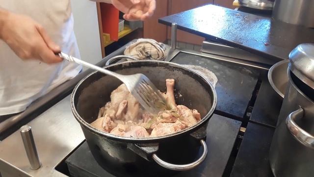30 й эпизод НЕСУ ПОТЕРИ    готовлю Филиппинское Adobo =Итальянскую Porchetta=ловлю на Мальте рыбу