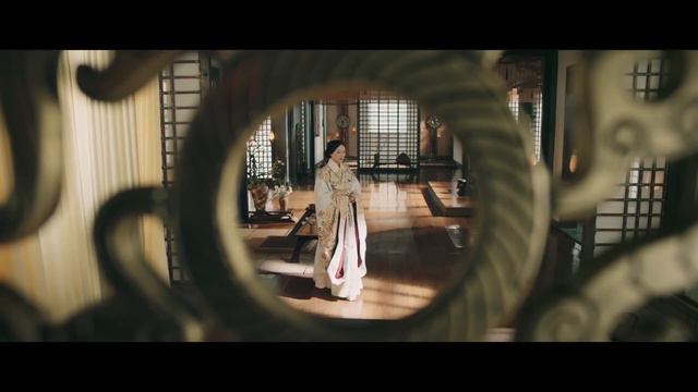 吕不韦吃醋抢走秦异人送给灰姑娘的香囊，灰姑娘生了他一个月的气  🥰 中国电视剧