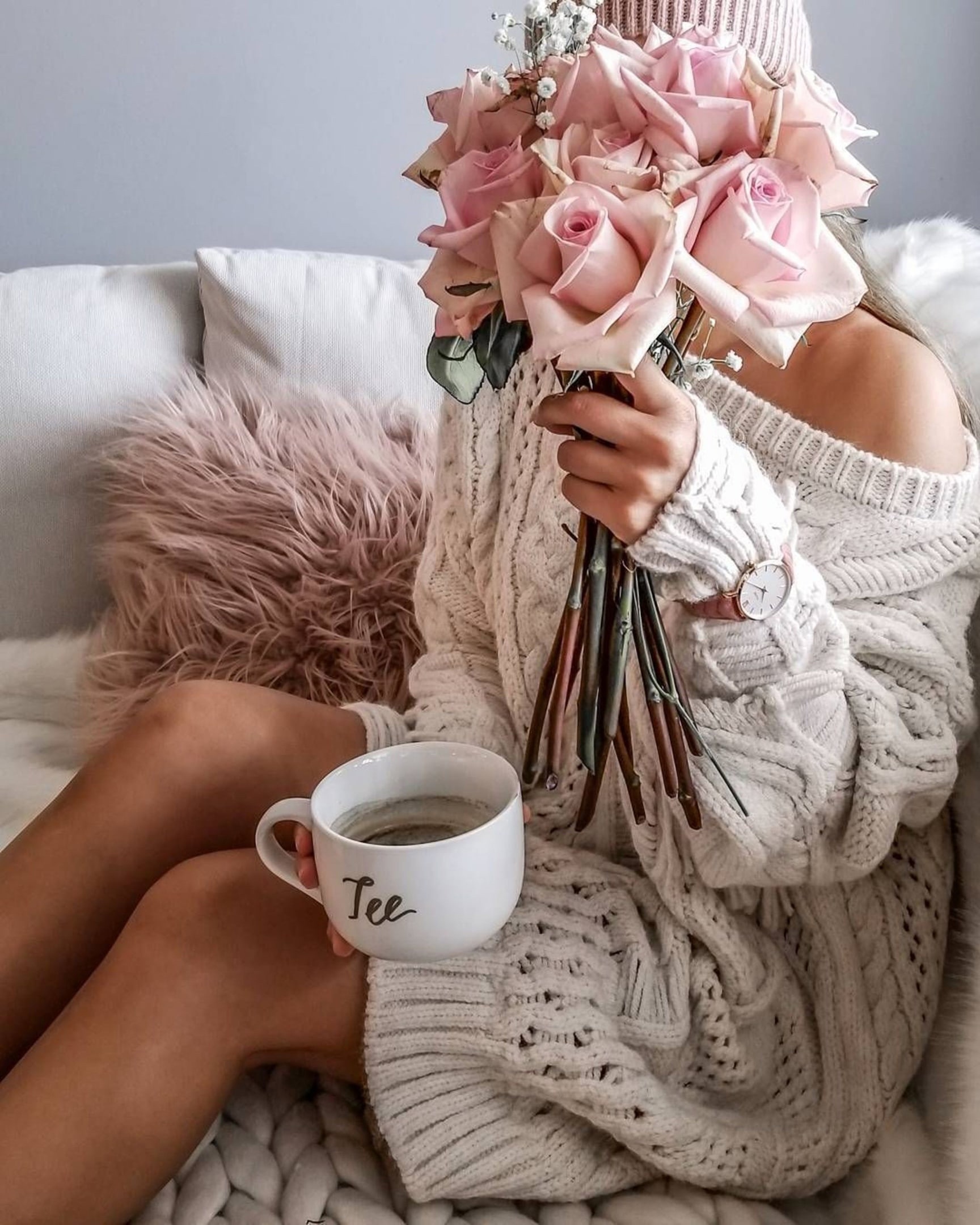 Девушка кофе цветы