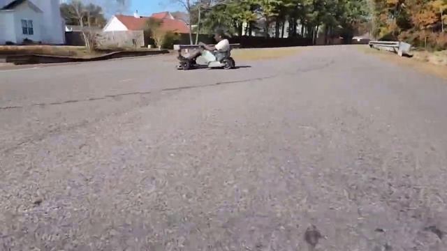 Segway Ninebot Gokart Pro racing смотреть онлайн