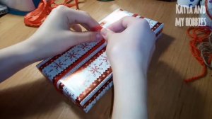 Как красиво упаковать подарок на НОВЫЙ ГОД???Идея как упаковать новогодние носочки??