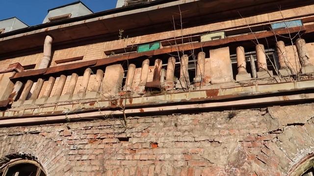 Заброшенная квартира с бельведером (Заброшенные объекты. Выпуск 30)