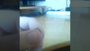 Как сделать мини электрическескую лампочку 12 вольт?