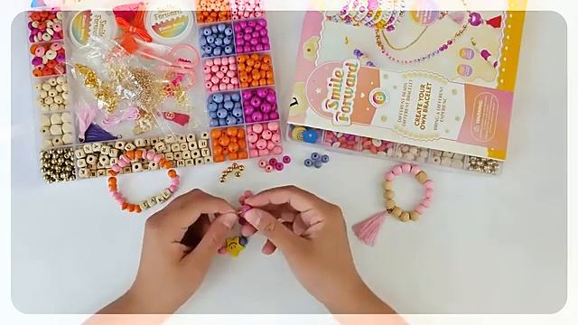 Бисер и Бисероплетение - Набор бисера для рукоделия (1050 шт.) смотреть онлайн