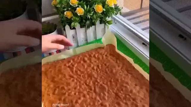 Медовое пирожное