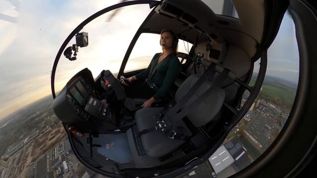 My First Helicopter SOLO! Robinson R44 смотреть онлайн