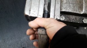 Рено Кенго Как снять патрубок печки  в моторном отсеке