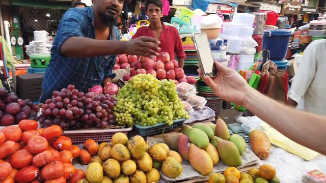 ИНДИЙСКИЙ РЫНОК | CВЯТАЯ ГОВЯДИНА смотреть онлайн