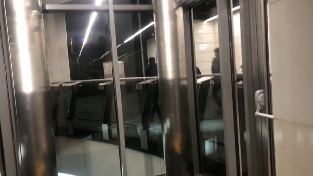 Лифт и поезда Москва 2020 (Дейна) на станции метро «ЦСКА» (БКЛ) // 16 октября 2022 года смотреть онлайн